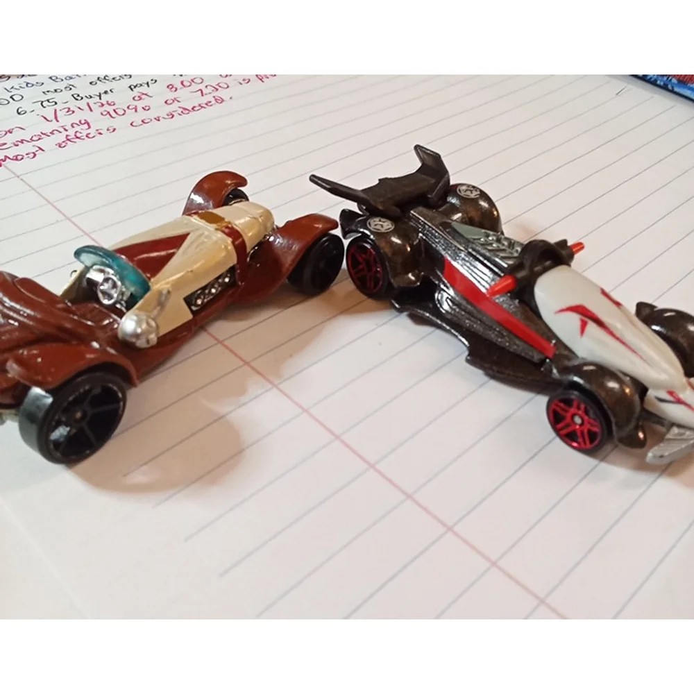 Hot Wheels Star Wars Character Cars Lot of 2 Darth Vader Obi Wan Kenobi